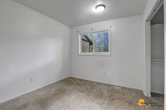 Building Photo - 12636 Silver Fox Ln
