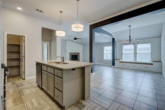 Building Photo - 12490 Native Hill Dr