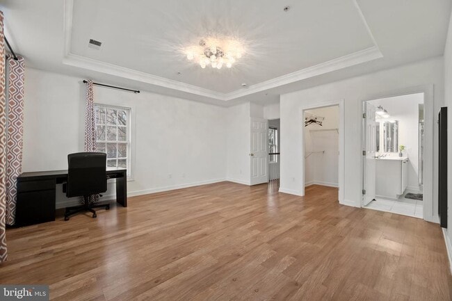 Building Photo - 589 Odendhal Ave