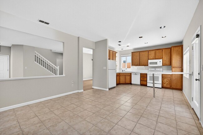 Building Photo - Renovated Court Location Beauty – Spacious 4BD Home Near Pleasant Hill!