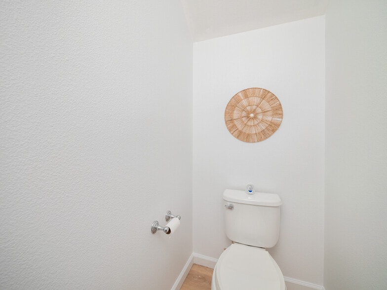 Building Photo - 1020 Kakala St