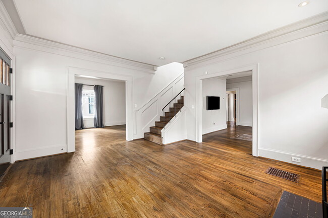 Building Photo - 193 Feld Ave