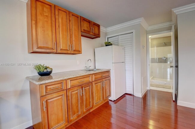 Building Photo - 117 NW 8th St