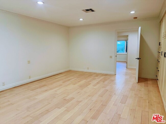 Building Photo - 1094 Garden Ln