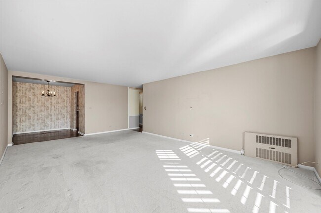 Building Photo - 2300 Windsor Mall