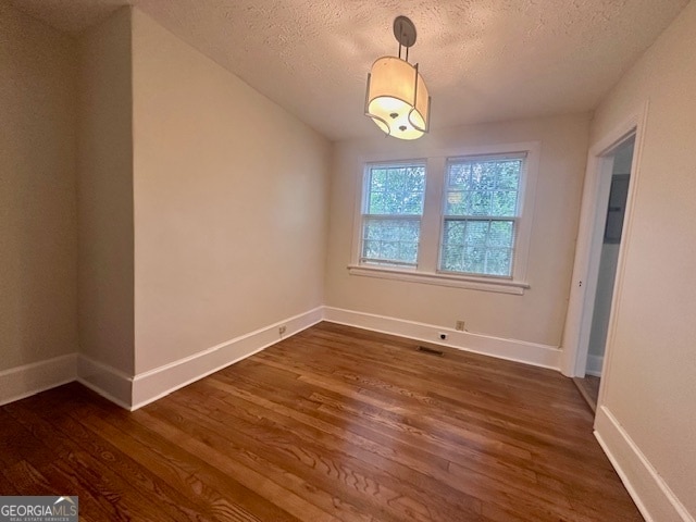 Building Photo - 105 Saynor Cir