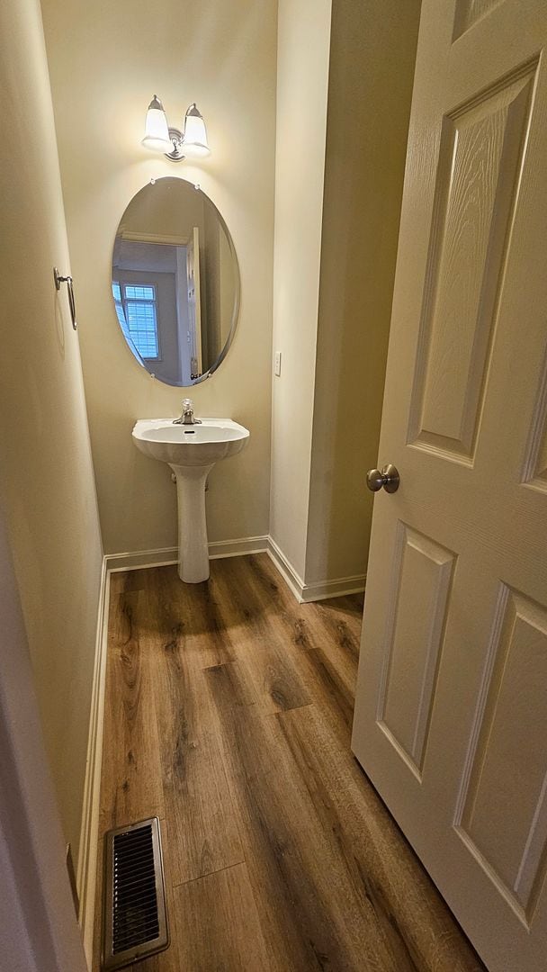 Building Photo - Bright & Spacious Home in Fredericksburg!