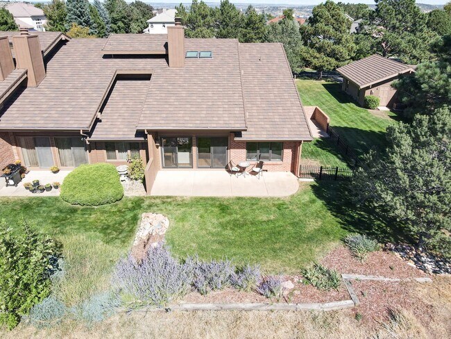 Building Photo - 1120 Hill Cir