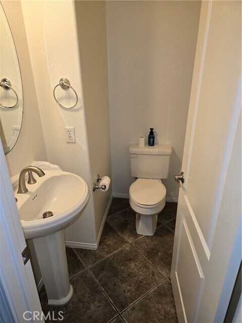 Building Photo - 2147 Cittadin Dr