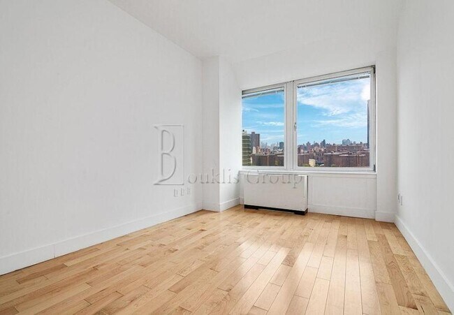 Building Photo - 2 bedroom in NEW YORK NY 10038