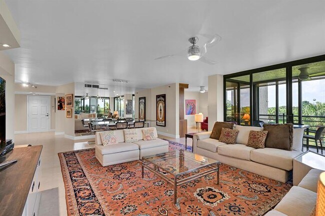 Building Photo - 7578 Regency Lake Dr