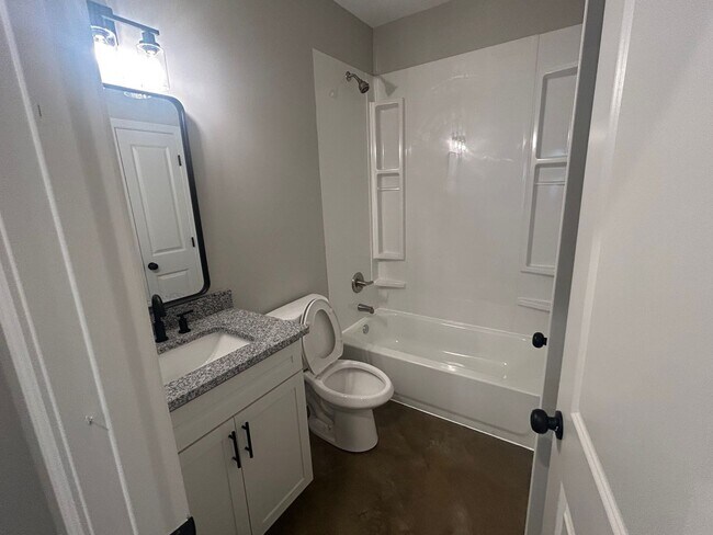 Building Photo - 3312 Tutwiler Ave