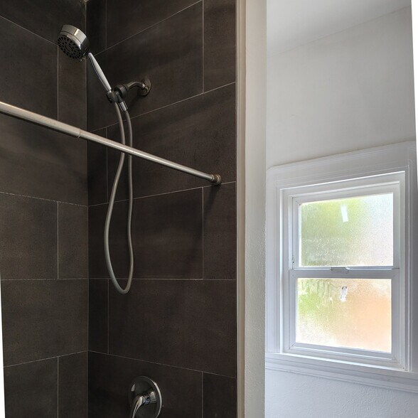 Building Photo - 2684 73rd Ave