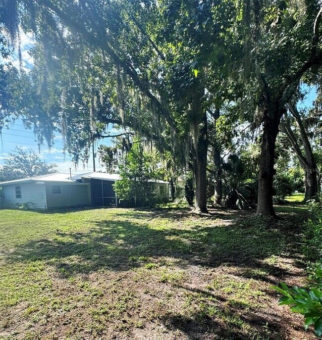 Building Photo - 6442 Treehaven Dr