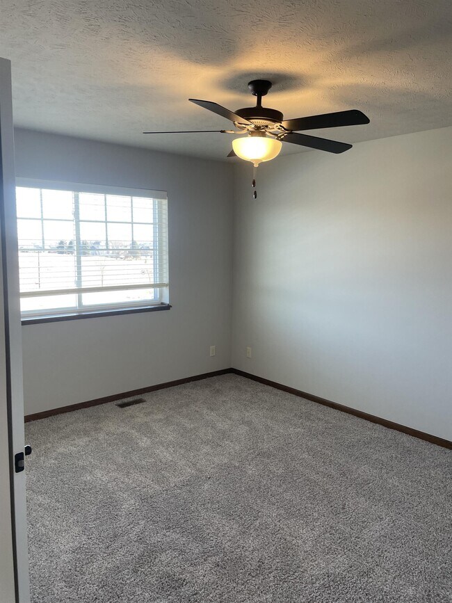 Building Photo - 817 W Bellezza St