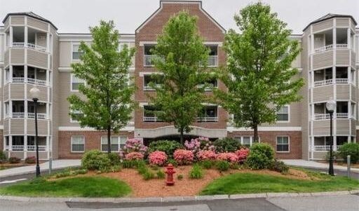 Building Photo - 318 Rindge Ave