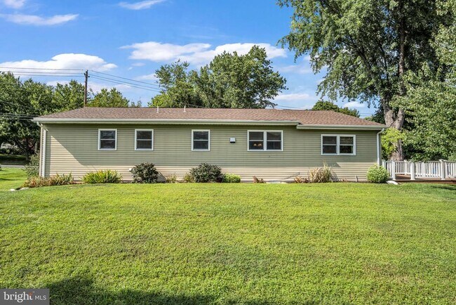 Building Photo - 101 Kim Acres Dr
