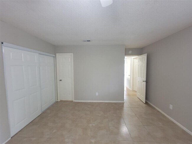 Building Photo - 23242 Prairie Bird Dr
