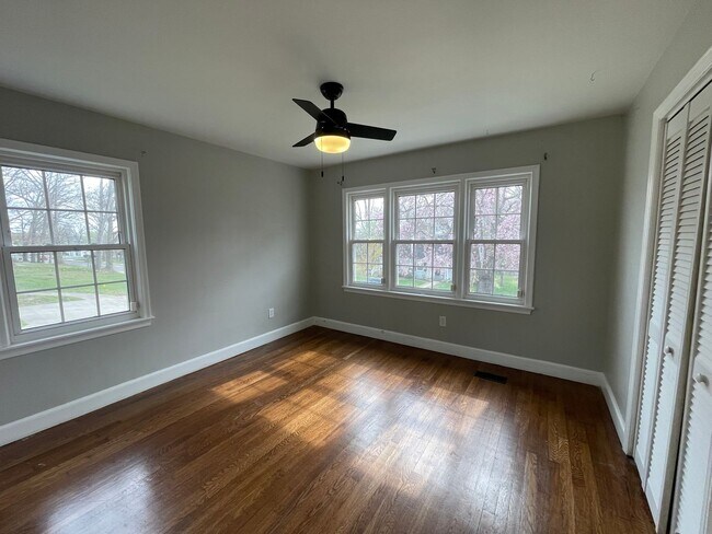 Building Photo - 1254 Catawba St