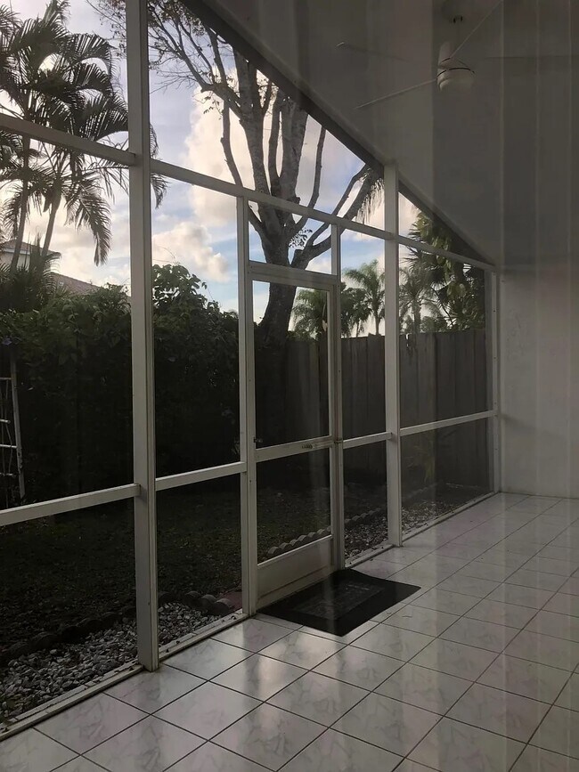 Building Photo - 22875 Barrister Dr