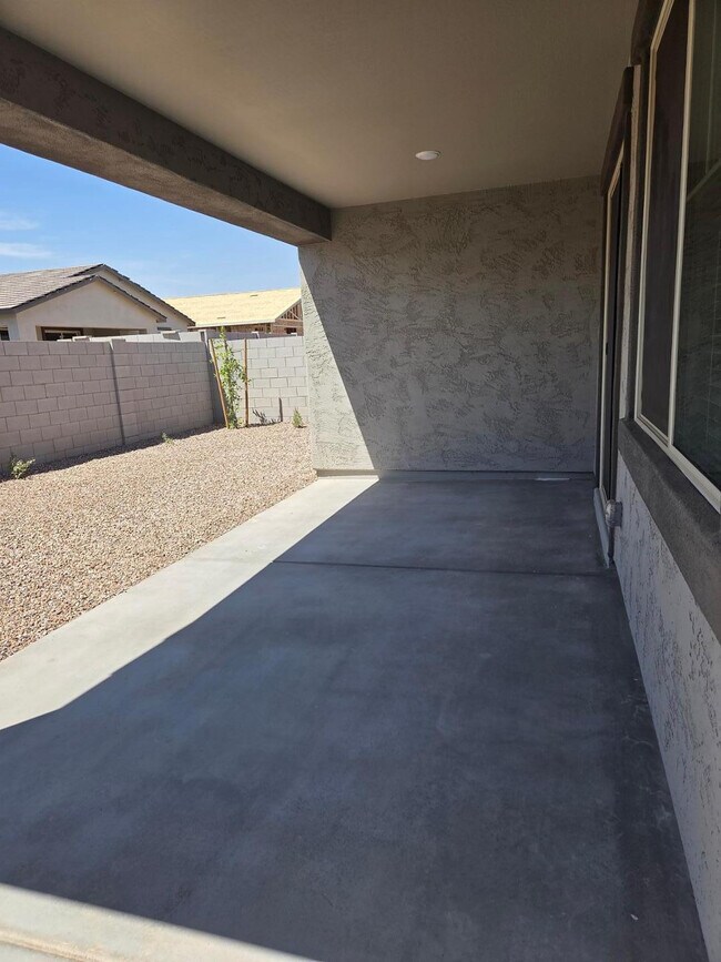 Building Photo - 22457 E Watford Dr