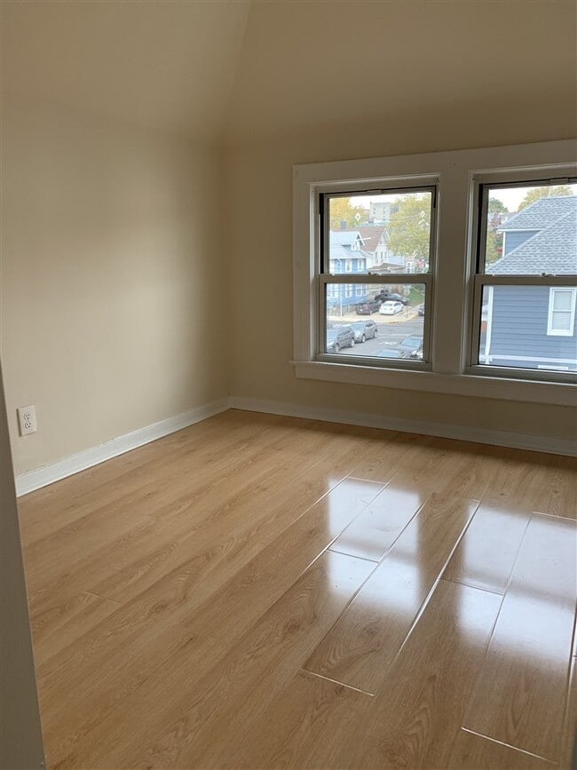 Building Photo - 228 73rd St