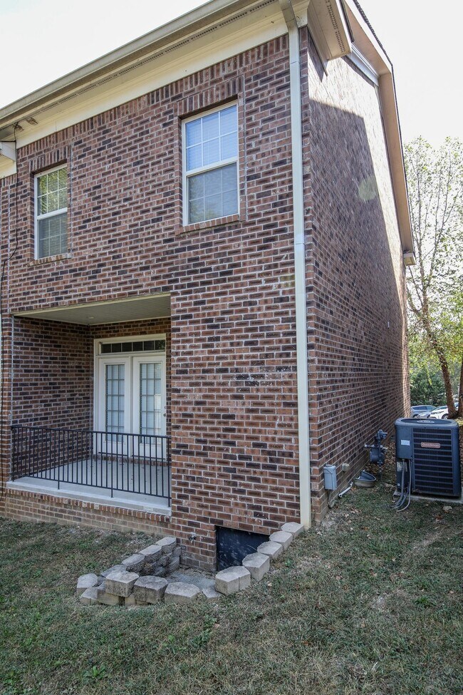 Building Photo - 404 Mercomatic Dr