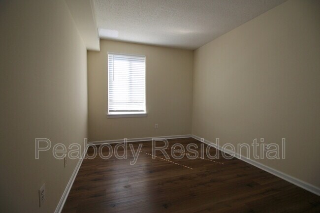 Building Photo - 11615 Stoneview Square
