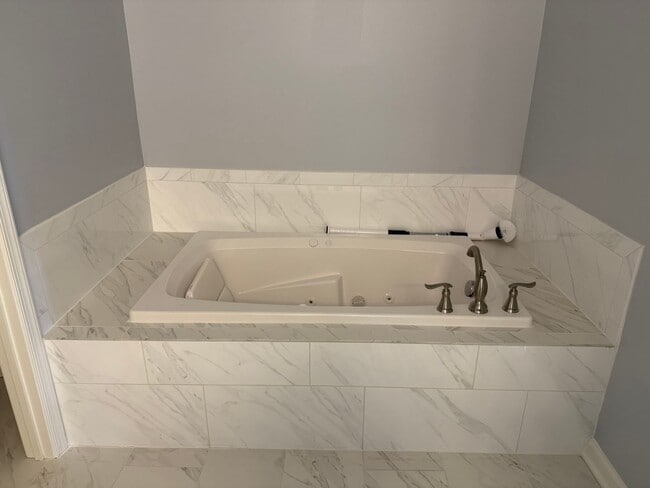 Building Photo - Darley Green townhome - 3 bedroom, 2.5 bathroom with 1 car garage - NEW CASTLE COUNTY WORKFORCE H...