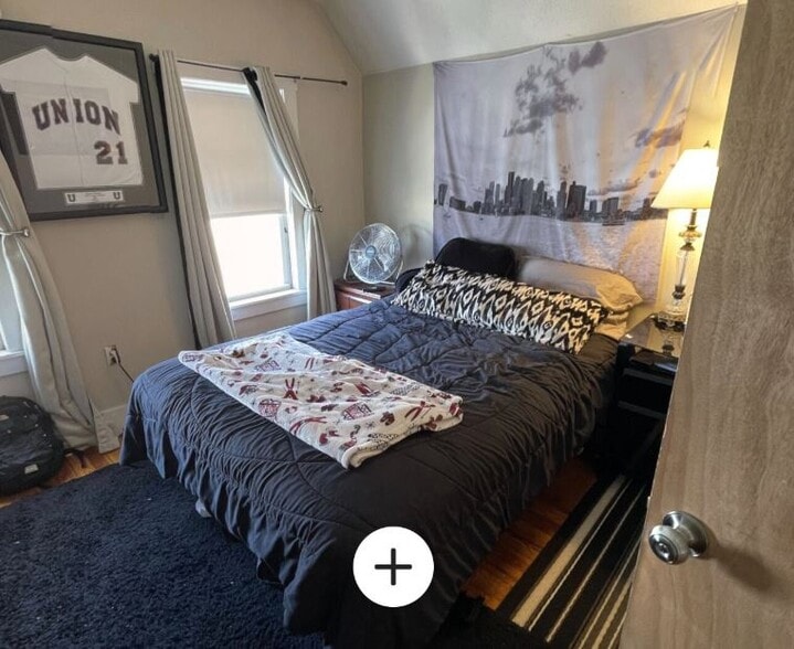 Building Photo - 14 Dow St