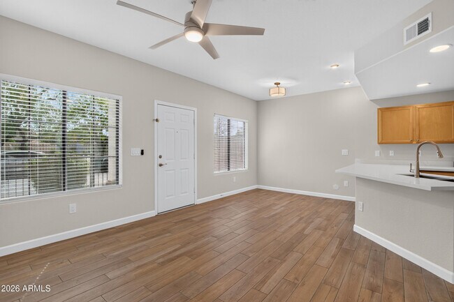 Building Photo - 3150 E Beardsley Rd
