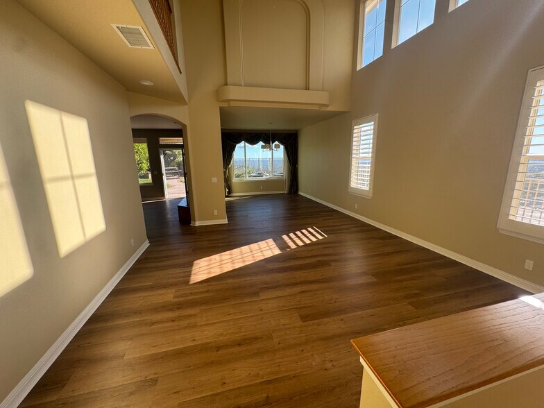 Building Photo - 11956 Stone Gate Way