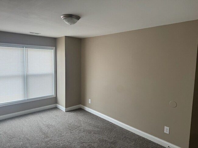 Building Photo - 103 Etta Vaughn Ln