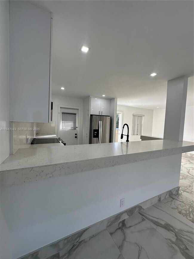 Building Photo - 4100 N 58th Ave