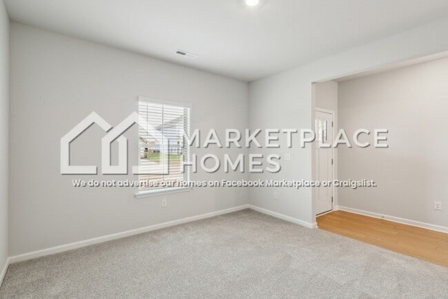 Building Photo - 315 McHenry Dr