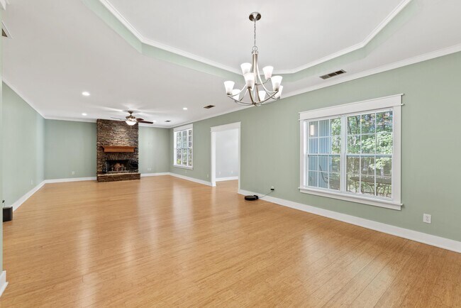 Building Photo - 129 Moudy Ln