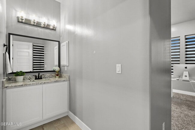 Building Photo - 7373 Cimarron Rim Dr