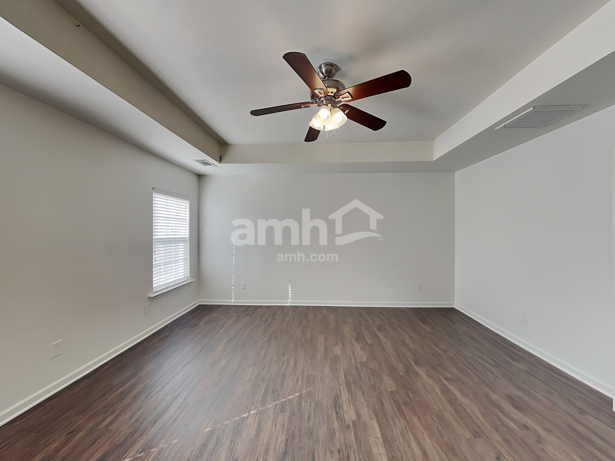 Building Photo - 4059 Houldsworth Dr