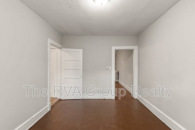 Building Photo - 2611 Grayland Ave