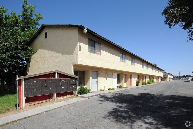Building Photo - 2010 Larcus Ave