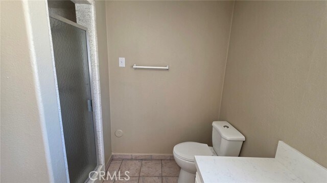 Building Photo - 8427 Oleander Ave