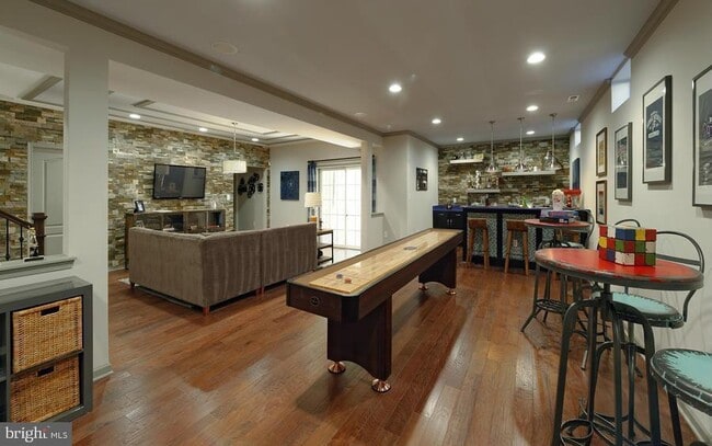 Building Photo - 141 Coachman Cir