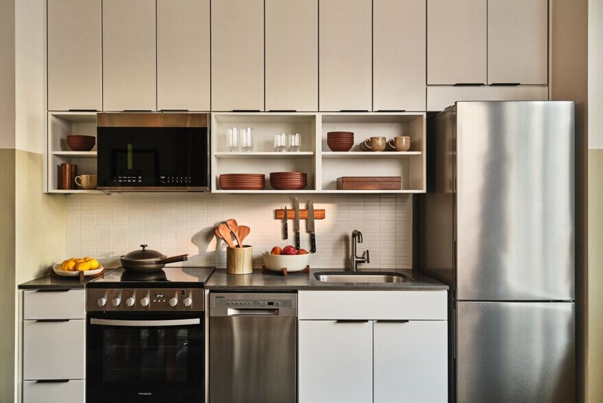 Building Photo - 711 Ann St