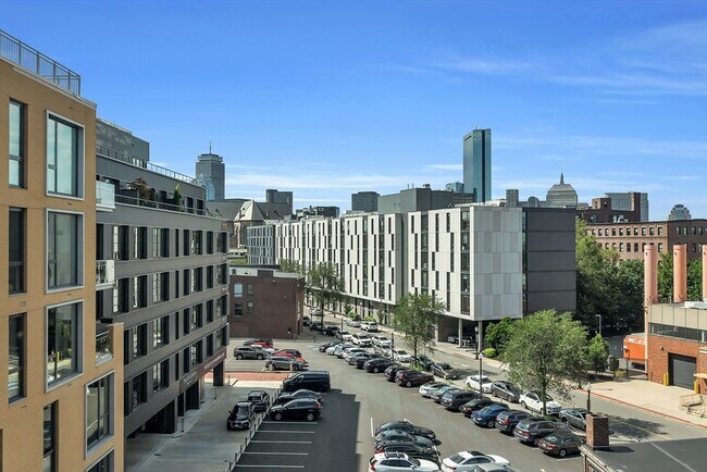 Building Photo - 90 Wareham St