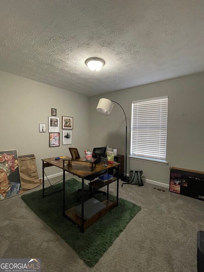 Building Photo - 6205 Littleton Dr
