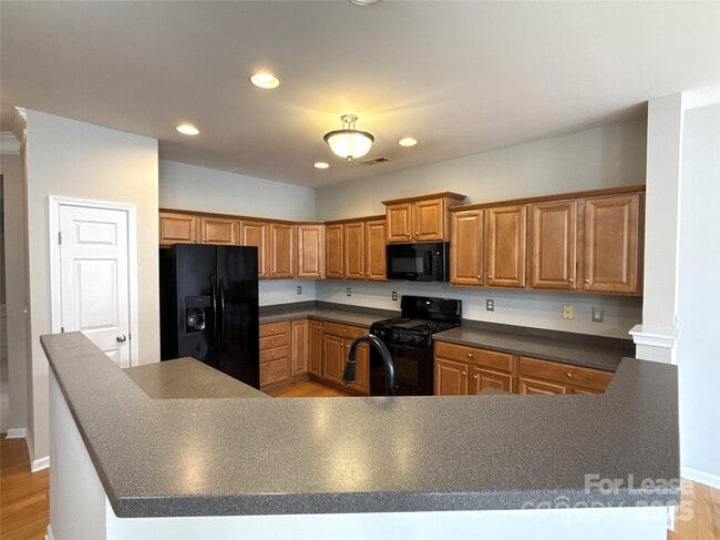 Building Photo - 8130 Bridgegate Dr