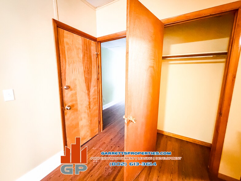 Building Photo - 36 Maple Ave