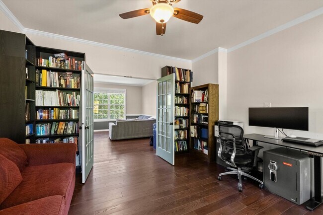 Building Photo - Gorgeous 5 Bed 3.5 Bathroom in Stafford, VA