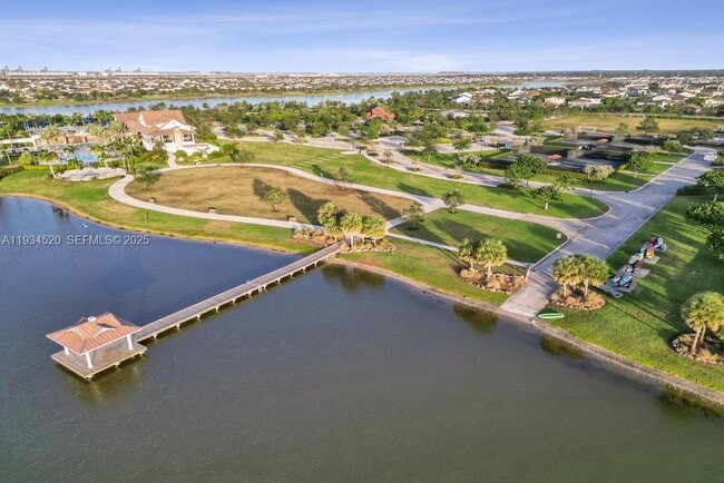 Building Photo - 19594 Broad Shore Walk