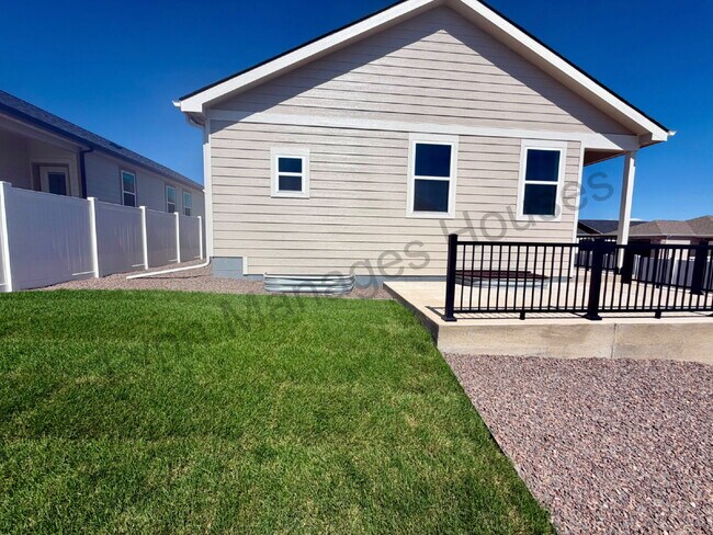 Building Photo - Brand New Single Family Home!
